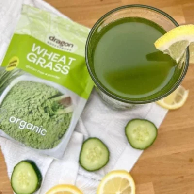 Sản phẩm được nghiền mịn tinh khiết, dễ dàng hòa tan vào nước ấm, sinh tố hoặc nước ép trái cây.